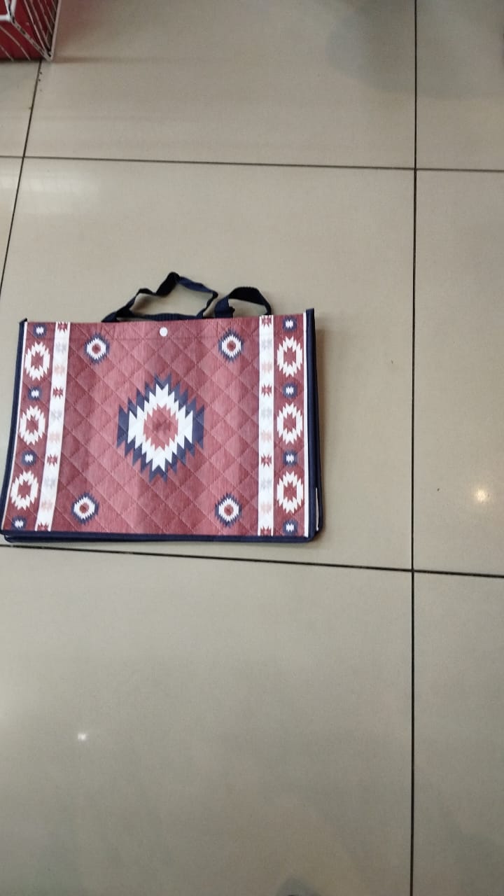 Material carry/ gift bags