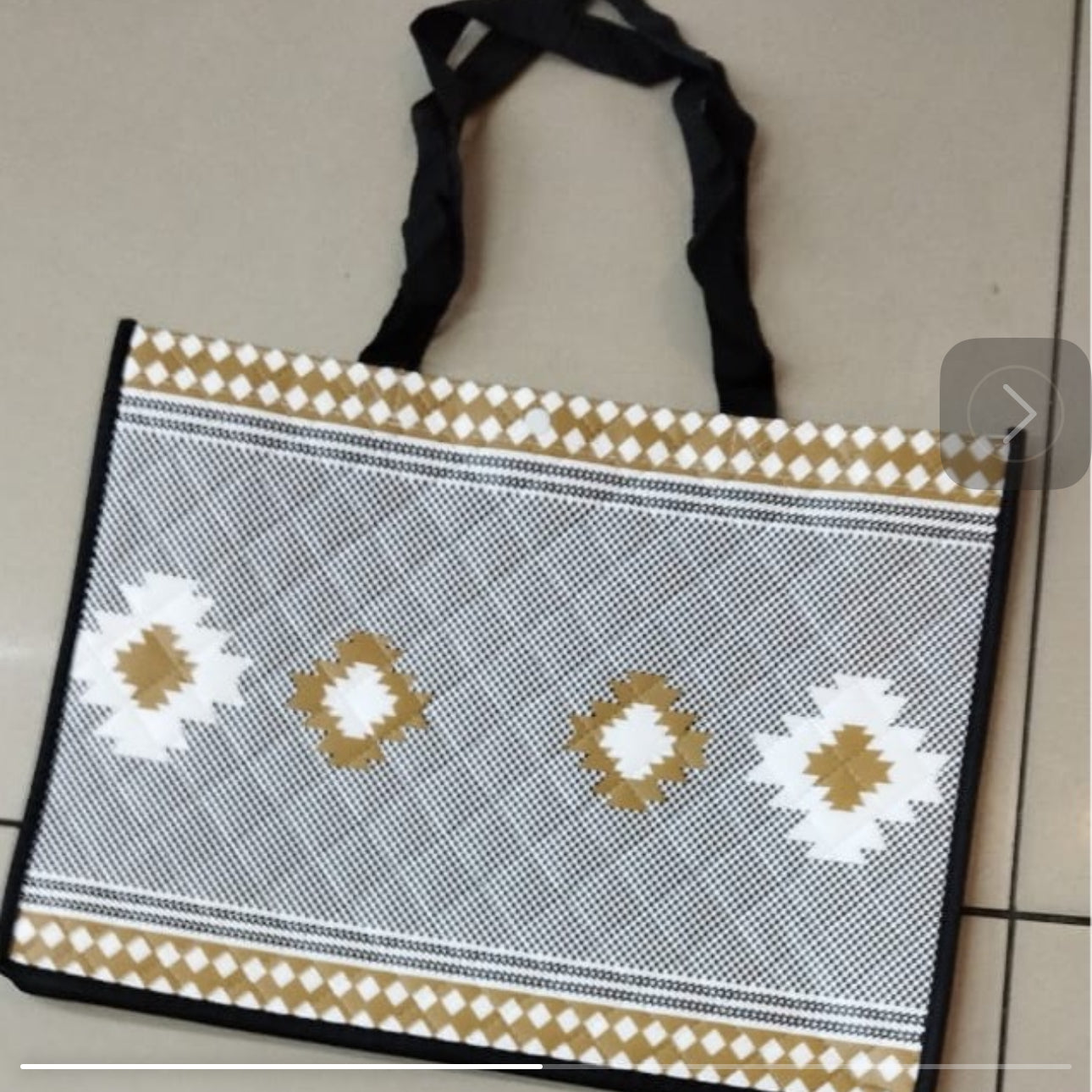 Material carry/ gift bags